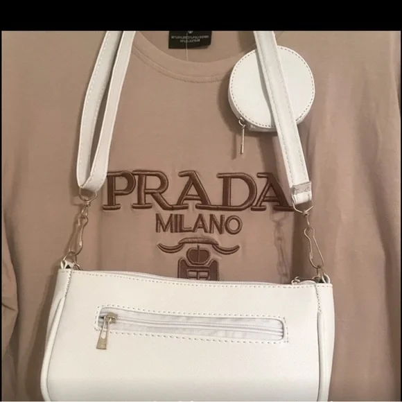 3 Piece Designer Inspired crossbody with adjustable strap. - Picture 5 of 6